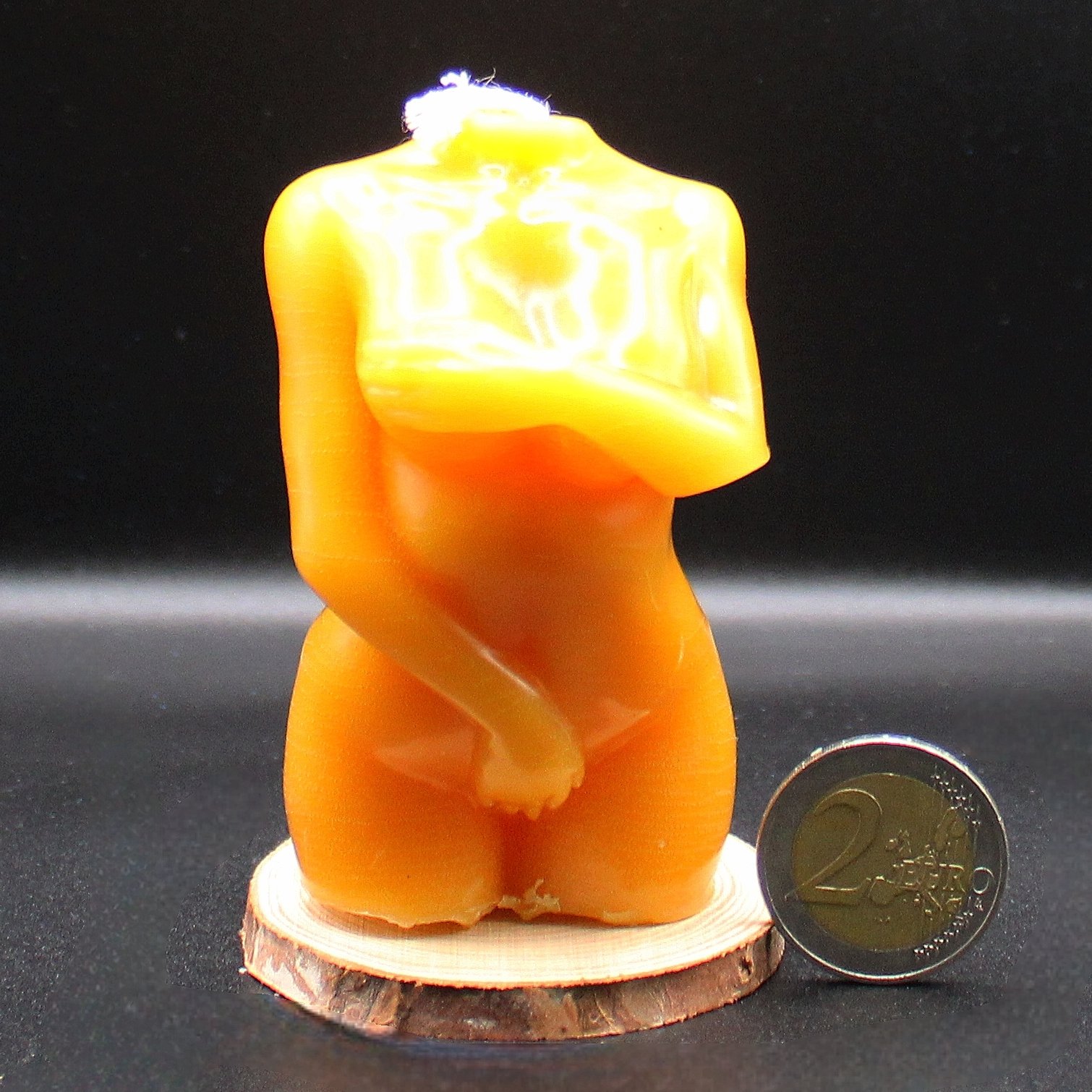 Schüchterne Frau – Bild 3