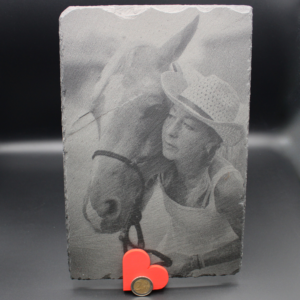 Personalisierte A4 Schiefertafel mit Portraitgravur als Geschenk