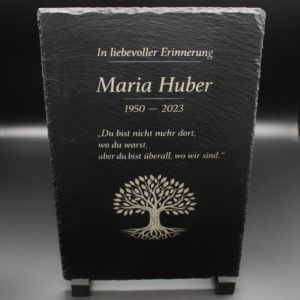 Personalisierte Schiefertafel A4 als Gedenktafel mit Lebensbaum